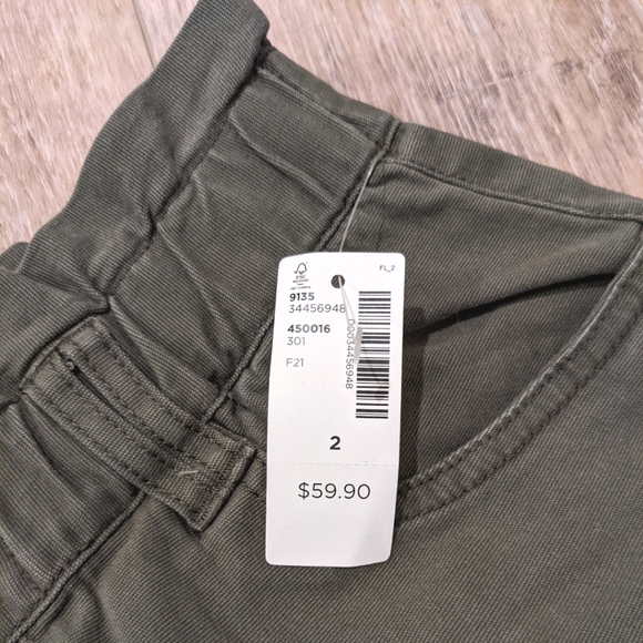 NWT Reitmans High Waisted Olive/Khaki Tapered Pants Size 2 - Picture 4 of 6